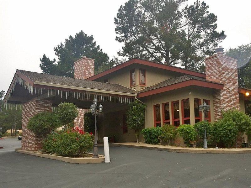 Comfort Inn Monterey Peninsula Airport Buitenkant foto